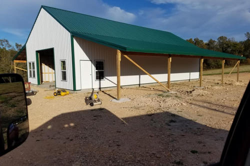 a picture of a custom barn we built in Powell MO